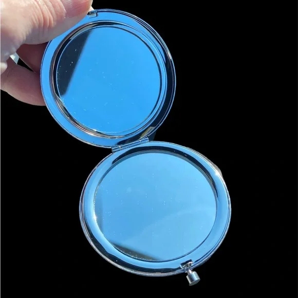 Fifth Avenue Collection Compact Mirror - Picture 2 of 10